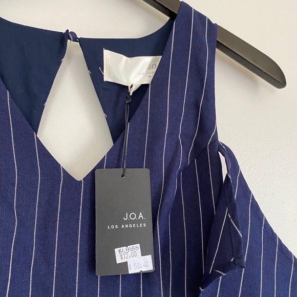 Nwt J.O.A. Pinstripe Cold Shoulder Dress XS - Picture 5 of 11